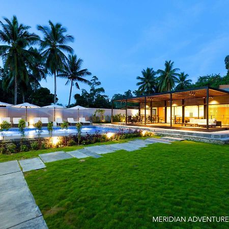 Meridian Adventure Marina Club & Resort Waisai Buitenkant foto