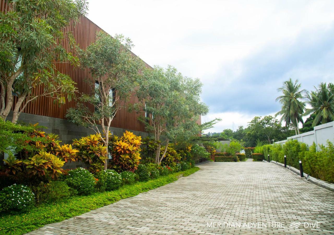 Meridian Adventure Marina Club & Resort Waisai Buitenkant foto
