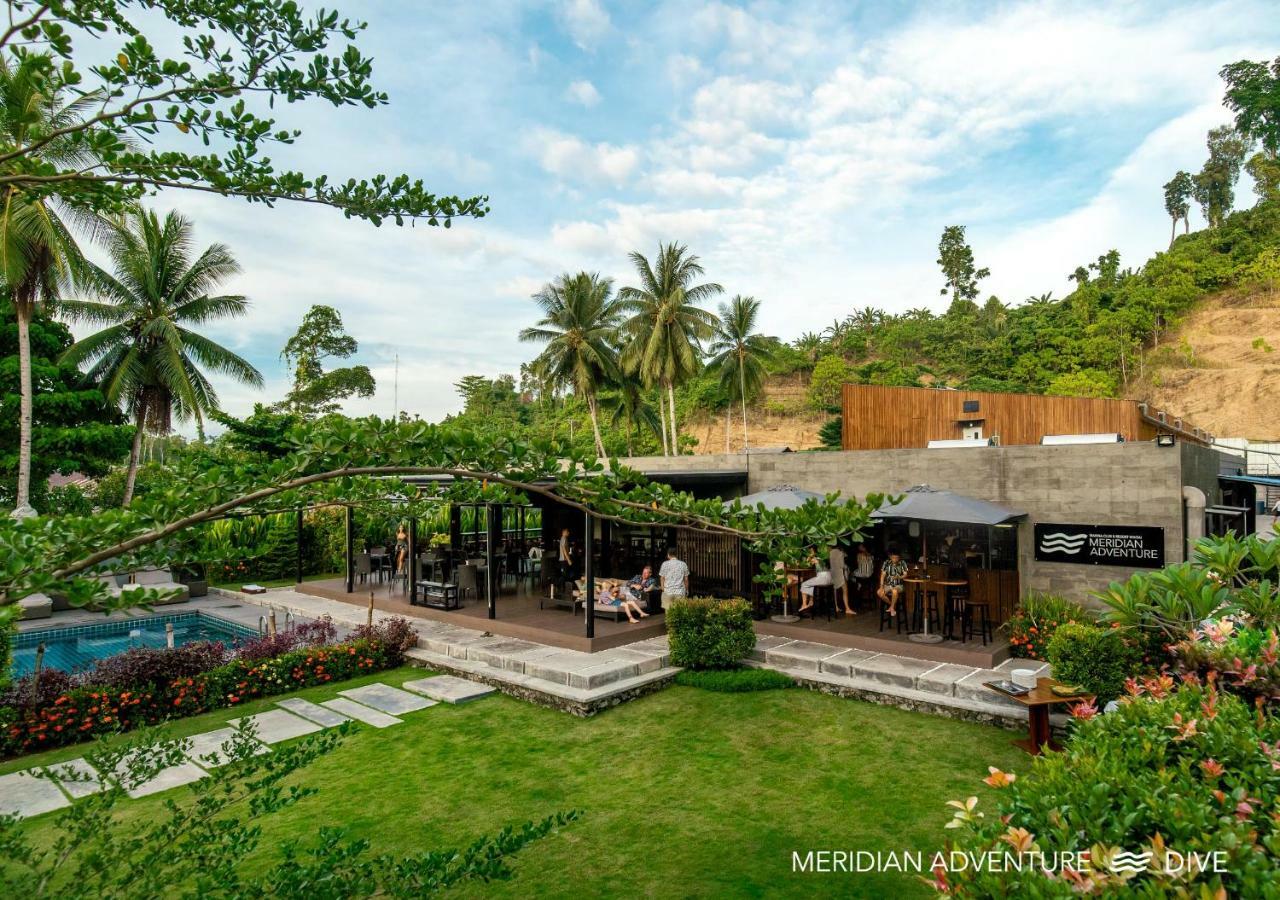 Meridian Adventure Marina Club & Resort Waisai Buitenkant foto